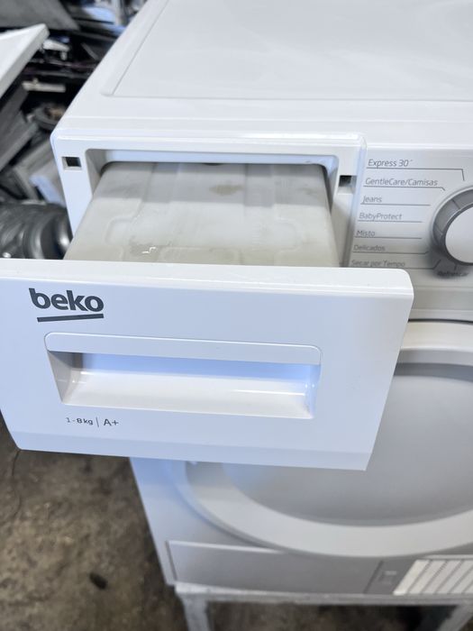 Maquina de secar roupa Beko 8kg