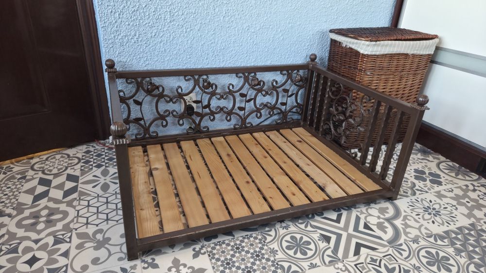 Ozdobne stalowe metalowe Legowisko łóżko ze stelarzem dla psa