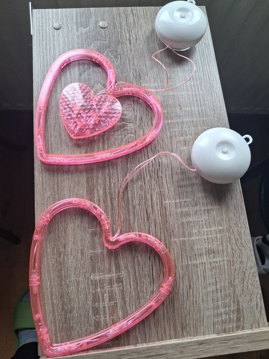 Różowe świecące serca nowe