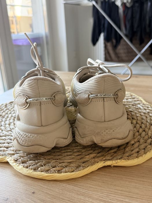 Buty adidas ozweego