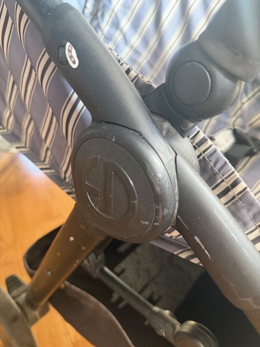 Прогулочная коляска elodie