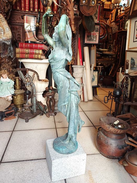 Escultura Bronze Henri Levasseur