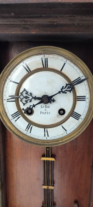 Stary zegar ścienny