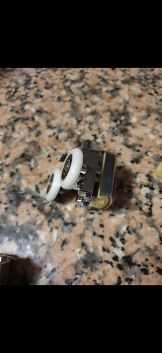 Rodizios para cabine de duche