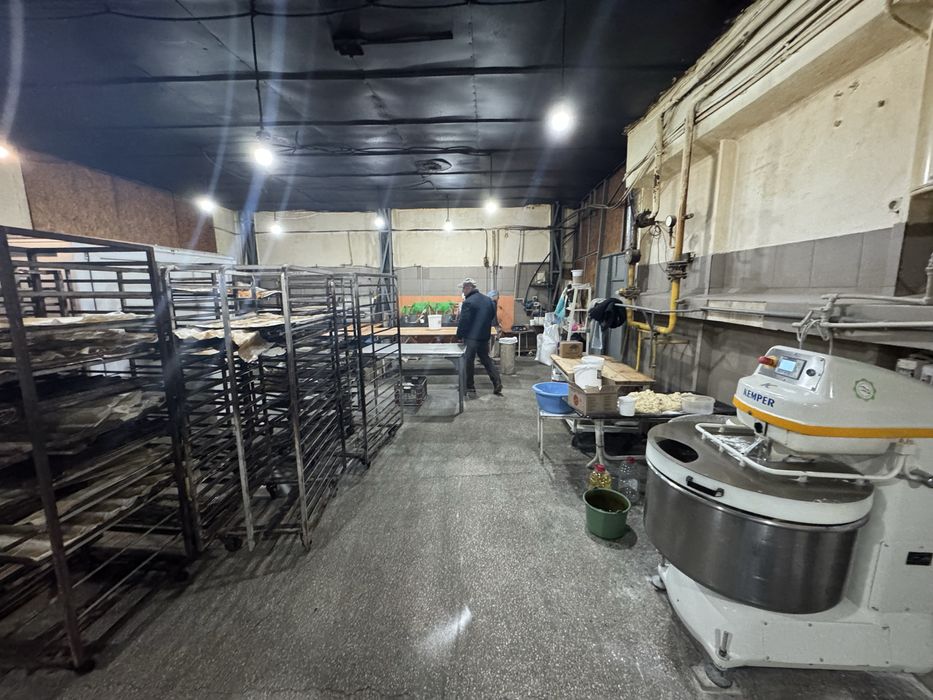 Діючий бізнес - пекарня, розлив питноі води, АЗС, офіс