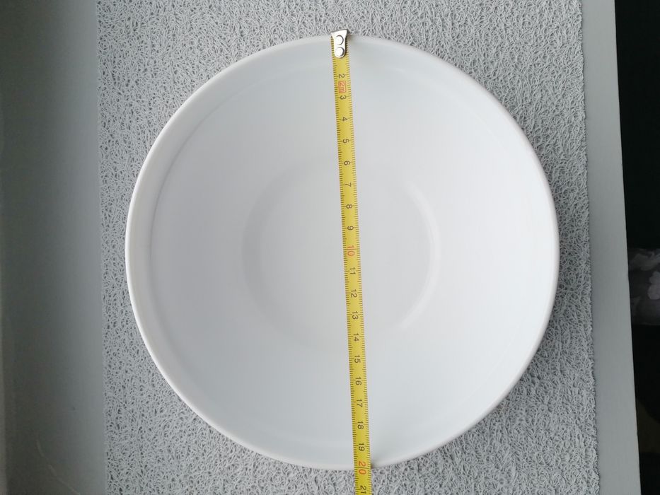 Салатник круглый.