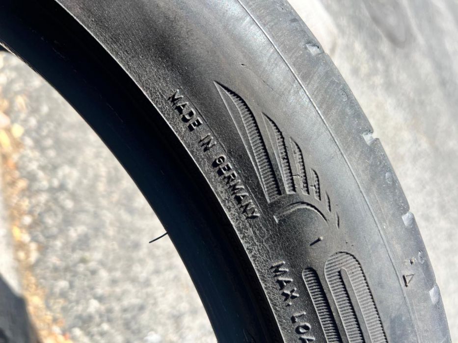 225/45/19 Dunlop 2 pneus