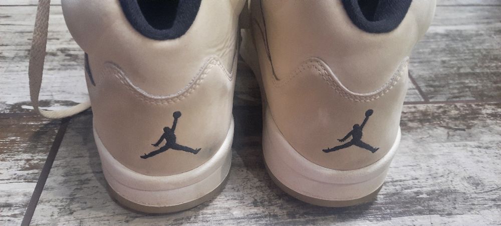 Оригінал Nike Air Jordan 5 Retro SE Sail