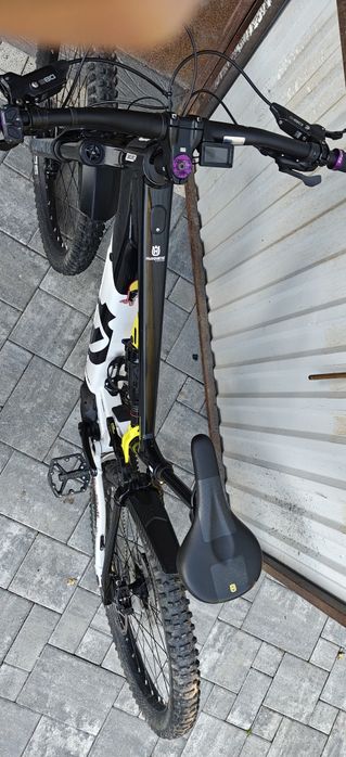 Rower elektryczny husgwarna HC2 Hard Cross