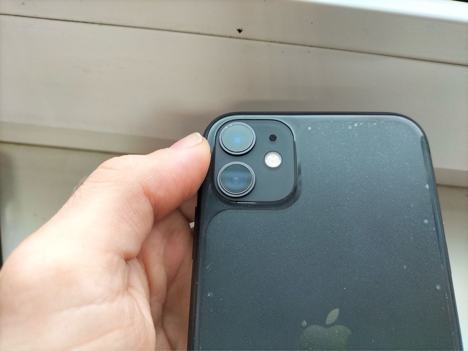 Iphone 11 64 gb акб 84%