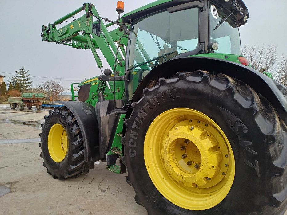 John Deere 6210R z H360