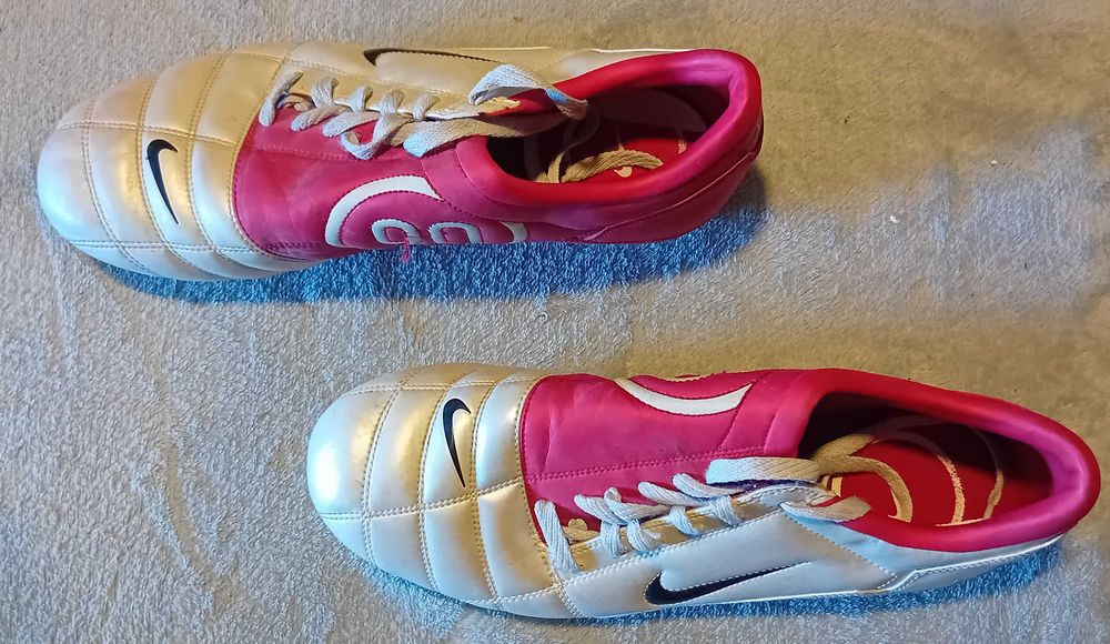 Chuteira Nike Total 90 III