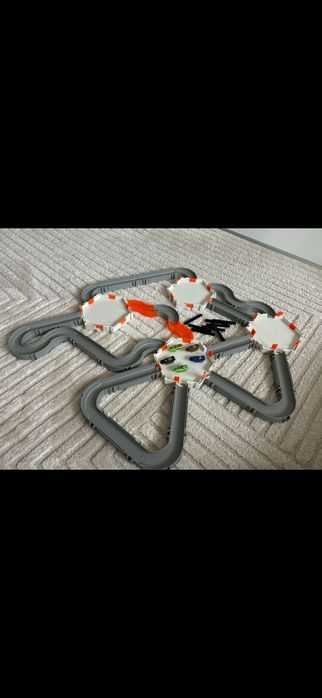 Tor hexbug + 5 robaków