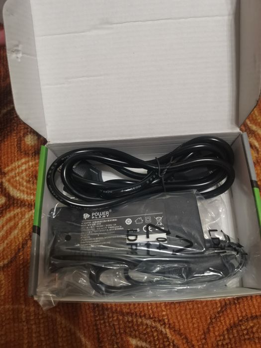 Блок питания живлення для ноутбука Asus Sony 220V, 19V 90W 4.74A (4.5x