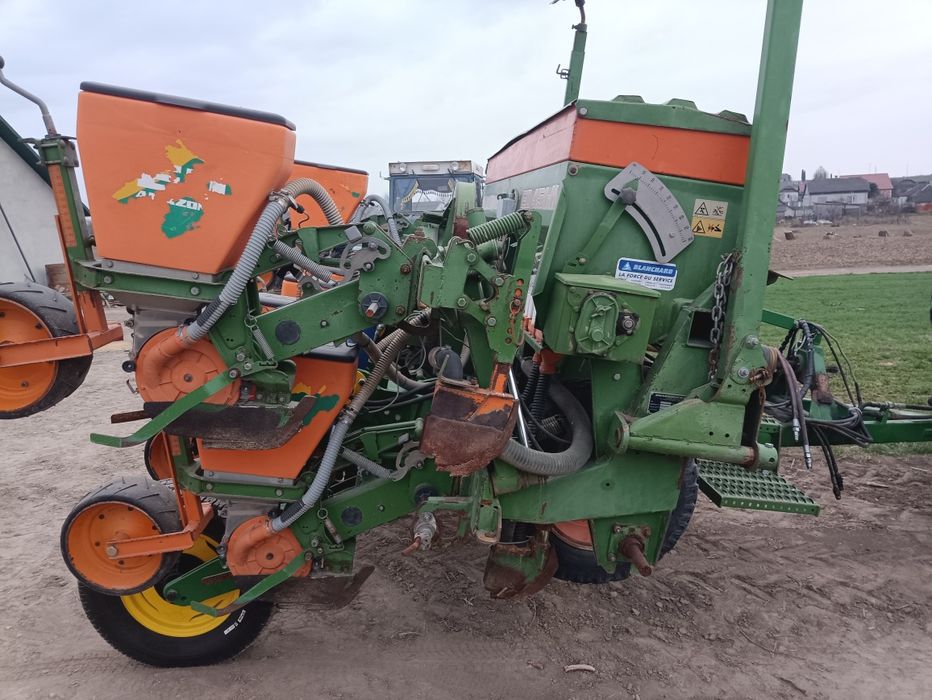 Пропашна сівалка Amazone