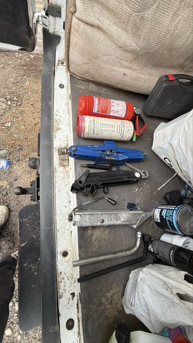 Домкрат 2 тоны.  .