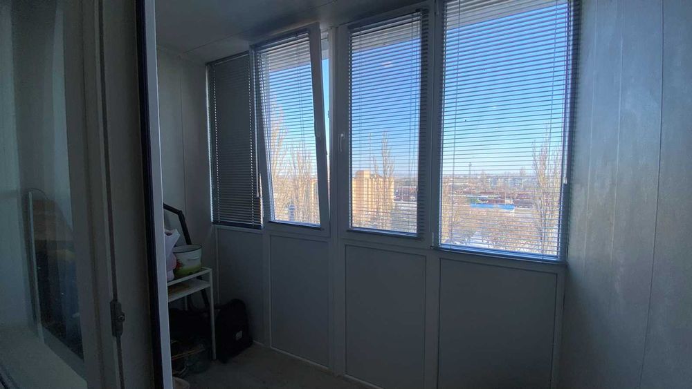 Продається 3-кімнатна квартира з  ремонтом, район залізничного вокзалу