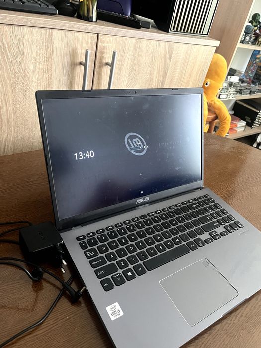 Laptop Asus Vivobook x509ja / i5-10gen / 8GB RAM /
