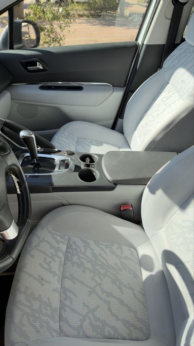 Peugeot 3008 1.6HDi 110cv branco caixa automatica