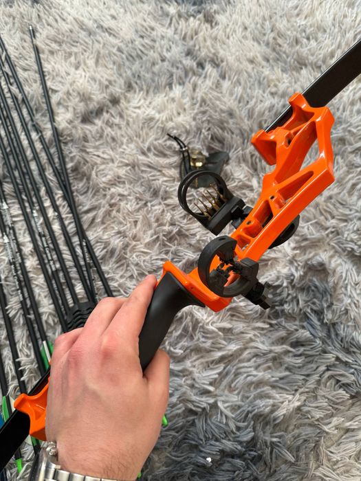 Продам рекурсивний лук + стріли