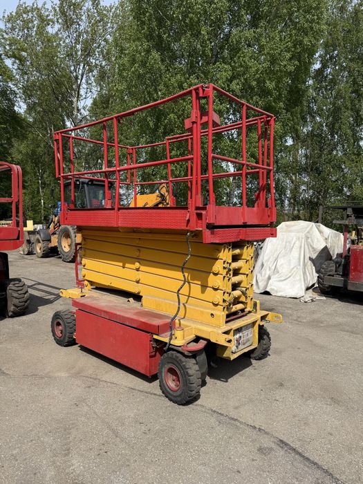 Podest nożycowy elektryczny