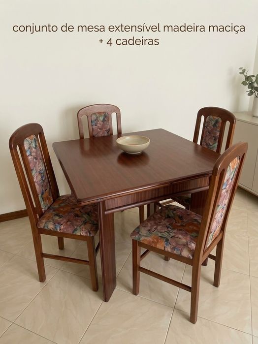 Conjunto mesa madeira maciça + 4 cadeiras