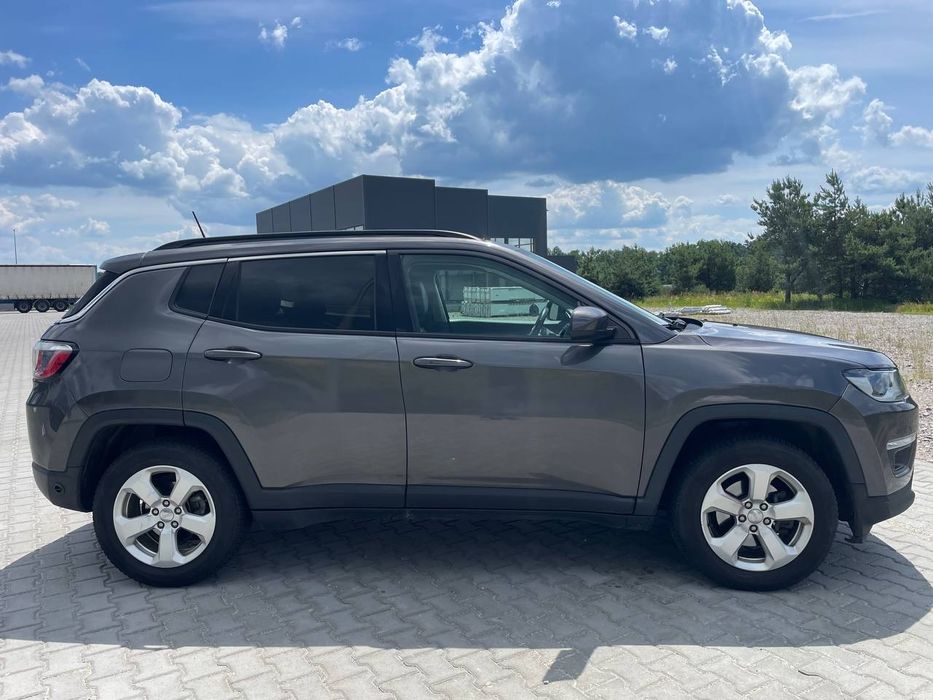 Jeep compass latitude 2018