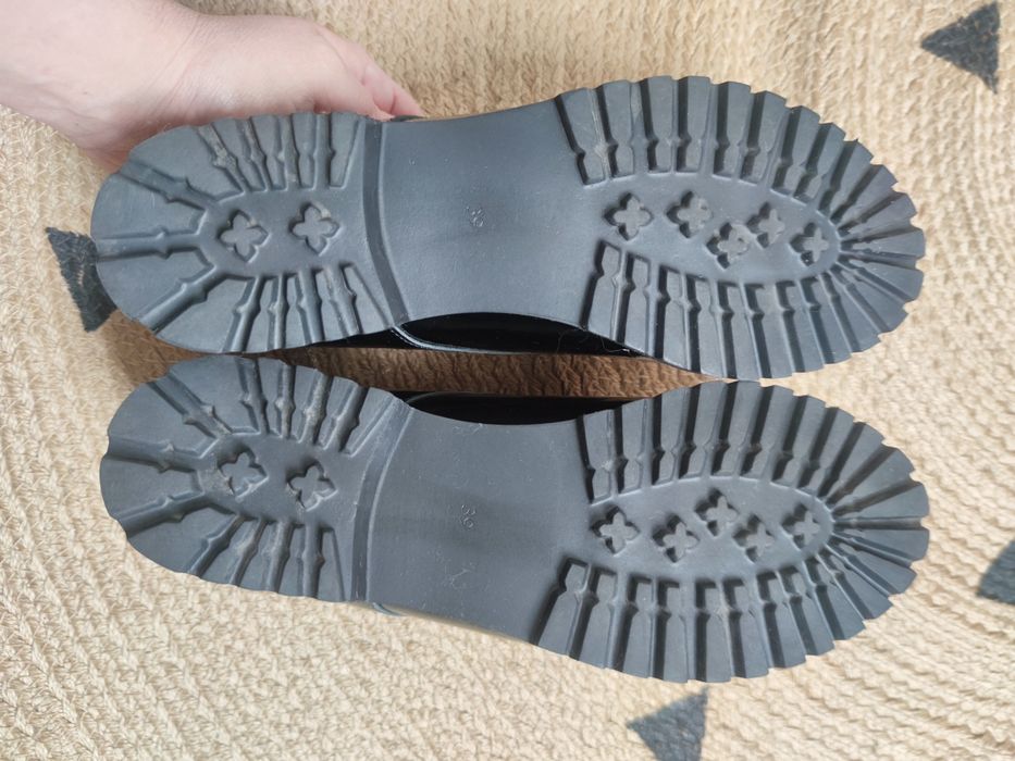 buty czarne Karino 39 2956/090-P viralowe hit perelka