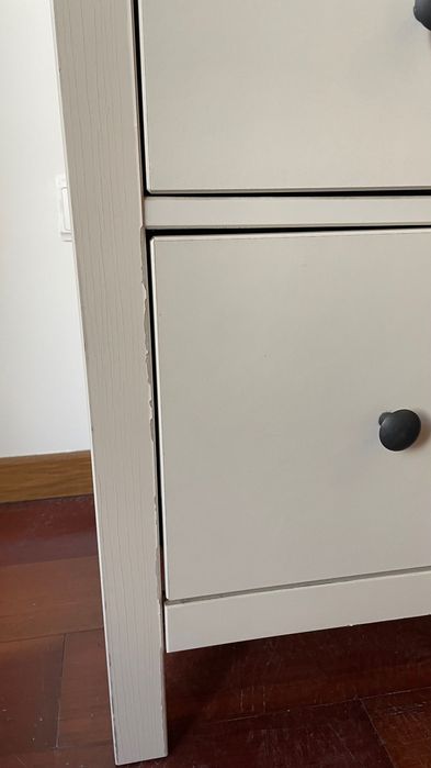 Cómoda Branca HEMNES IKEA