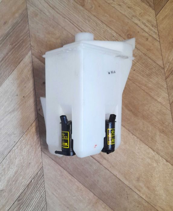 Zbiornik spryskiwacza Daewoo Nubira Combi .