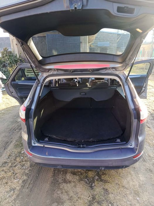 Ford MONDEO MK4 2011r. Polift