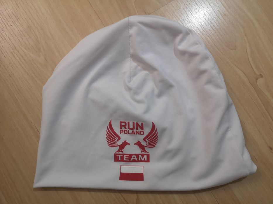 Czapka dla biegaczy Run Team Poland jak nowa