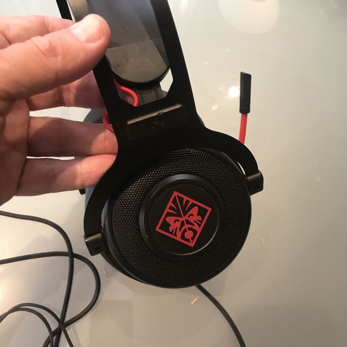 Auriculares OMEN HP
