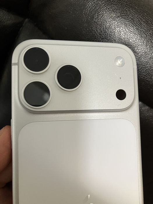 iPhone 17 Pro Max 256GB Silver /  iPhone 17 Pro MAX 256GB