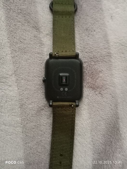 Продам часы лотом одним