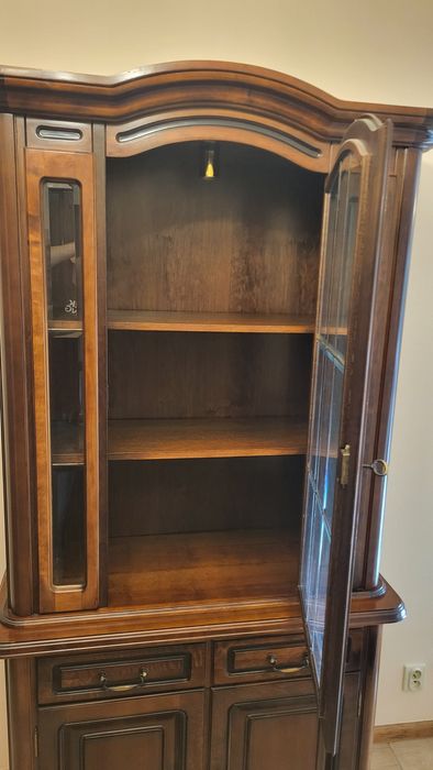 Aron Witryna 2, Swarzędzkie Meble