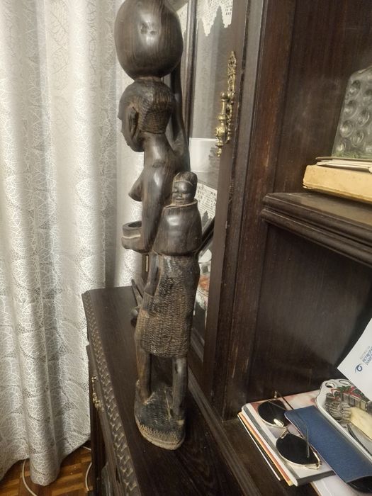 Escultura Africana maciça das Ex-Colónia Moçambique 1960's - Páu Preto 2/3 kilos  com 65cm