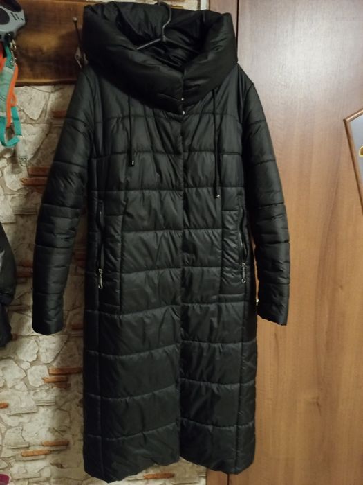 Продам жіночу зимову куртку