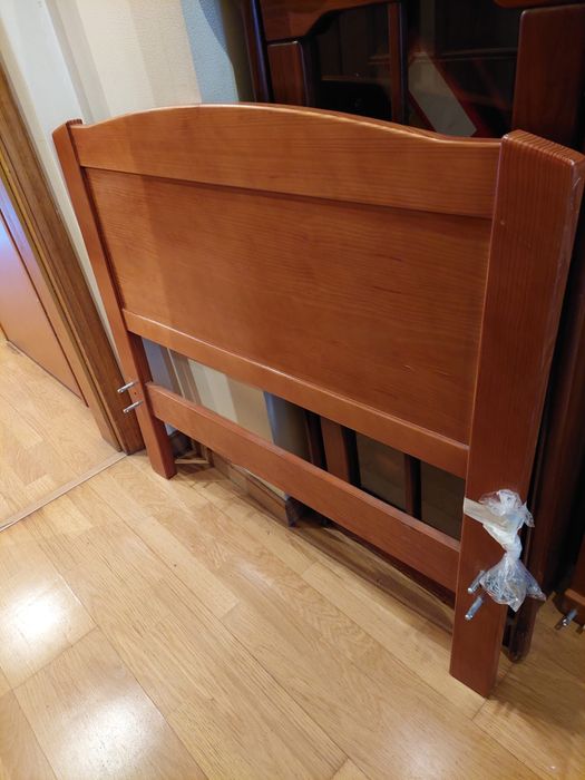 Cama de solteiro com colchao