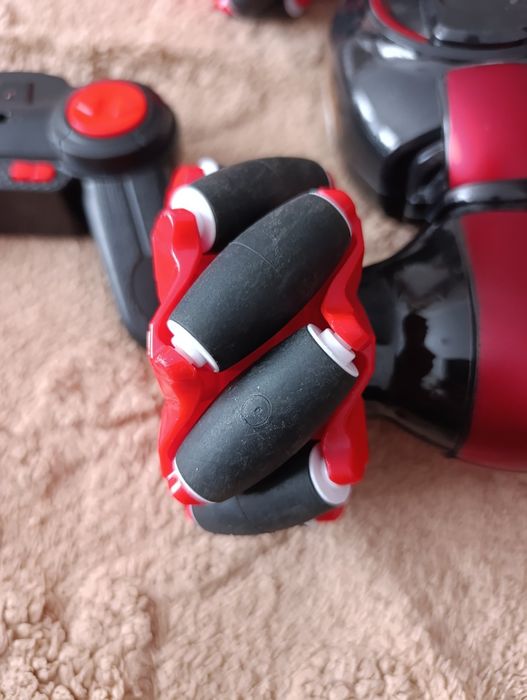 Машинка на пульте управления, перевёртыш