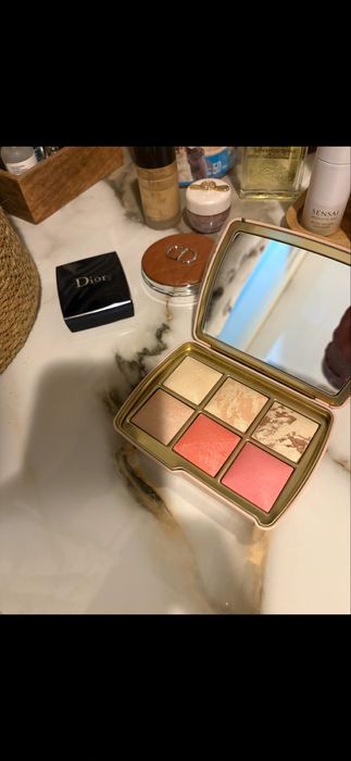 Paleta limitowana Hourglass