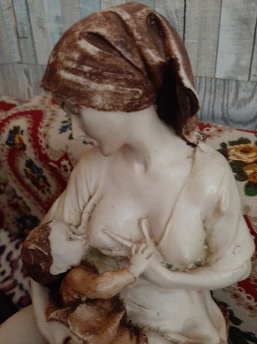 Mãe a Amanentar Estatueta