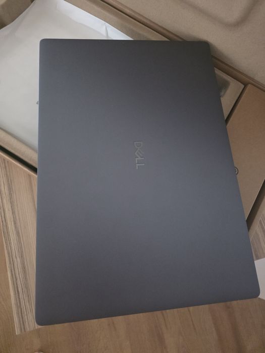 Dell Pro Max 18 Plus MB 18250