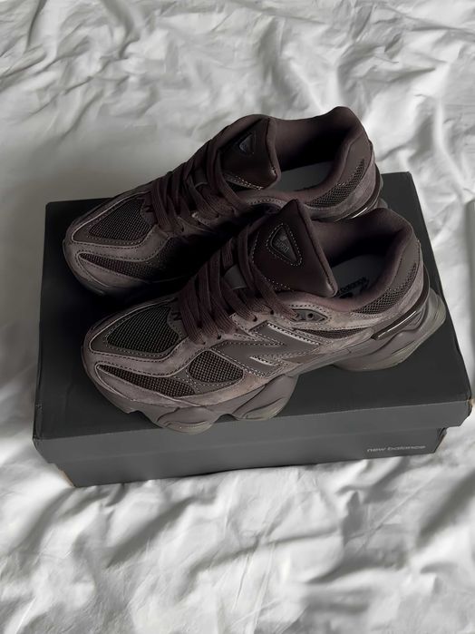 Buty New•Balance 9060 Chocolate Brown R.40