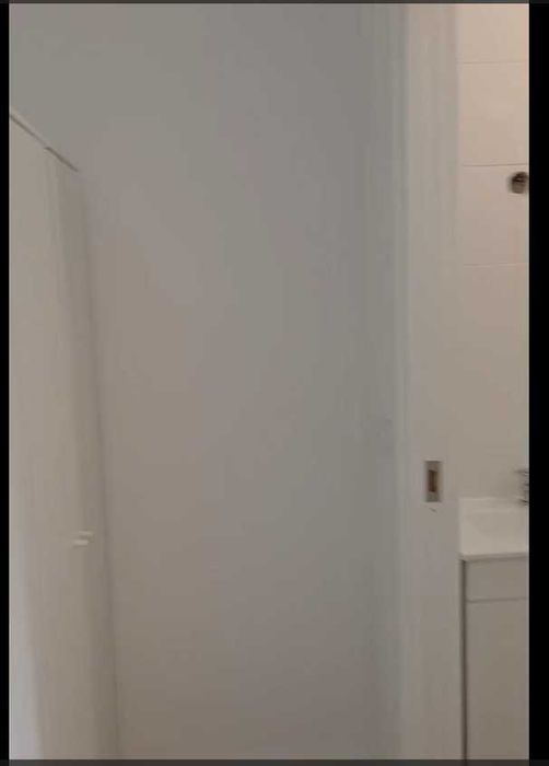 Aluguer de T0 Mobilado (30 m²) em R/C de Moradia | Quinta do Conde (Entrada em Dezembro)