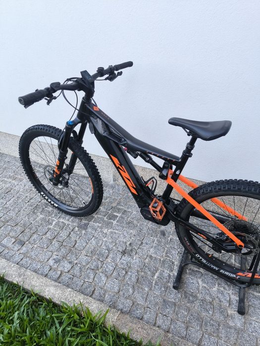Bicicleta elétrica KTM macina