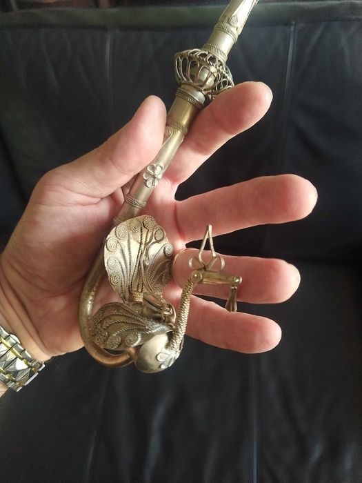 Cachimbo prata, filigrana, com motivos esculpidos