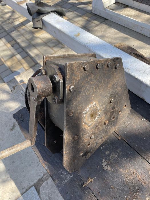 Черв'ячна лебітка