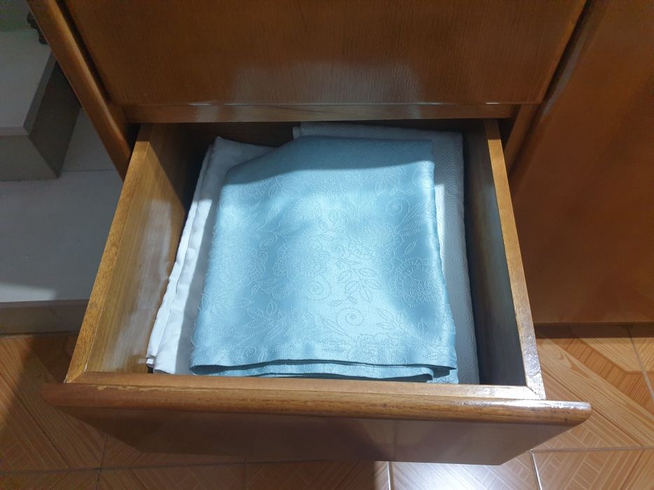 Sapateira em cerejeira