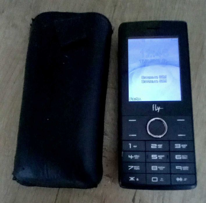 Telefon Komórkowy  FLY FF244 dual sim na 2 karty uk rus eng